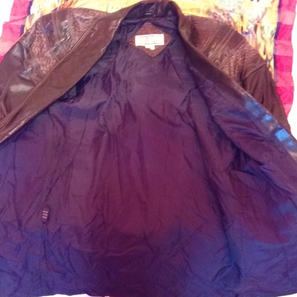 Jacket - Picture 7 of 7